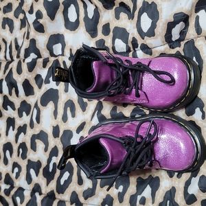 Baby girl Dr.Martens AS IS SIZE 5US